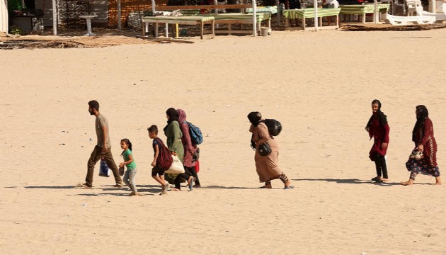 İsrail'in saldırıları altındaki Lübnan'da göç edenlerin sayısı 150 bini aştı